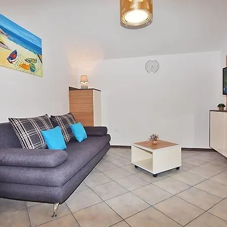Ferienwohnung Fuer 4 Personen Ca 40 Qm In Medulin, Istrien Suedkueste Von Istrien - B60149 Medulin