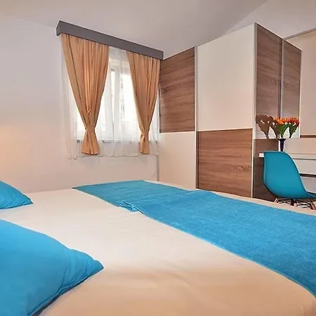 Ferienwohnung Fuer 4 Personen Ca 40 Qm In Medulin, Istrien Suedkueste Von Istrien - B60149 * Medulin